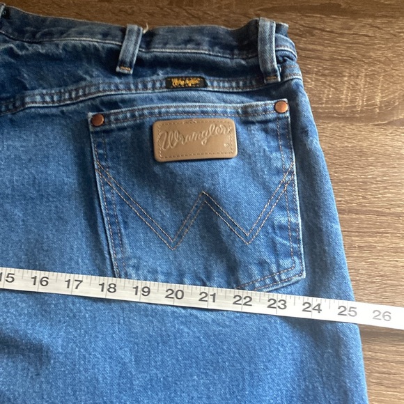 EUC 13MWZPW Men’s Wrangler Prewashed Cowboy Cut Original Fit Jean 42x32 - Picture 9 of 10